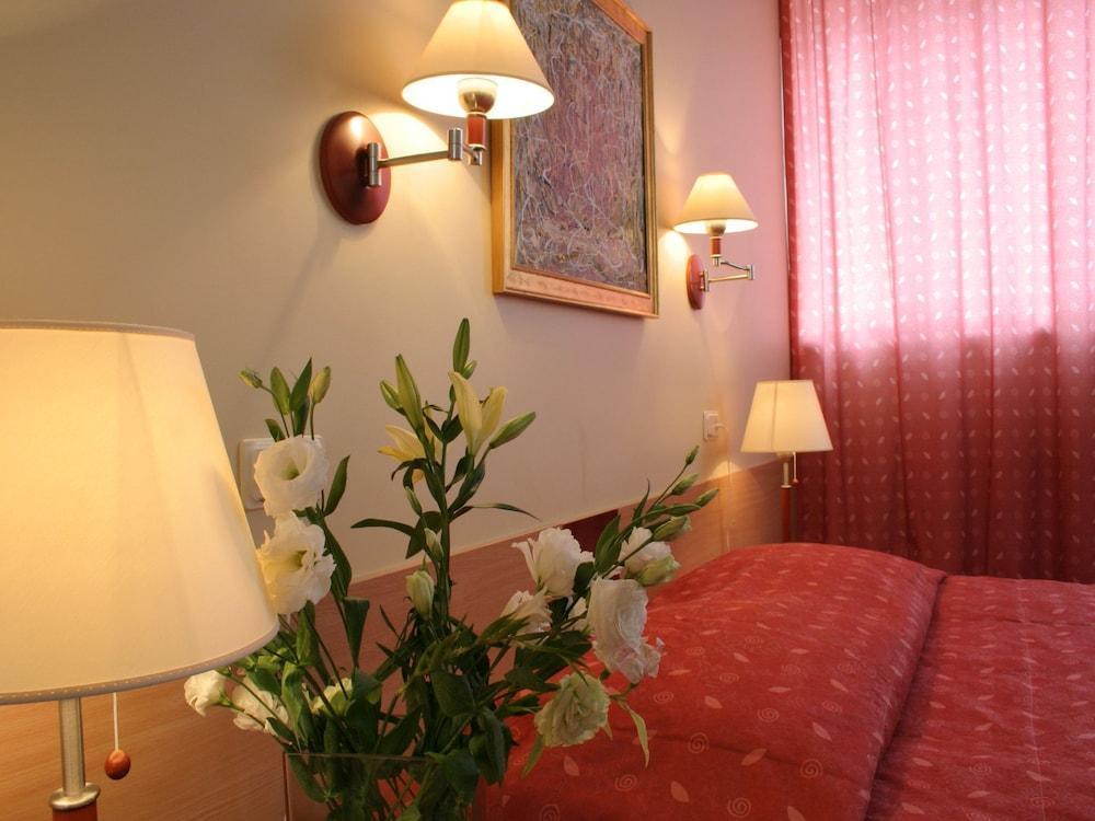 Karolina Park Hotel VNO Eksteriør bilde